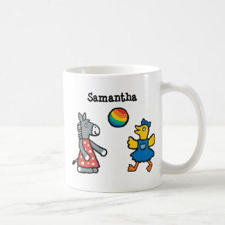 Maisy an der Vorschule mit Freunden auf dem Kaffeetasse