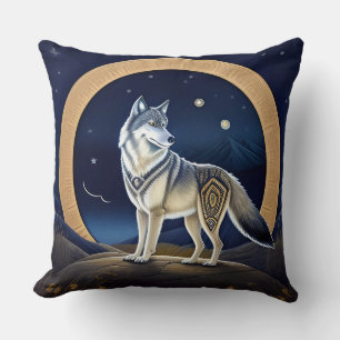 Majestätischer Wolf unter sternklarem Himmel Kissen
