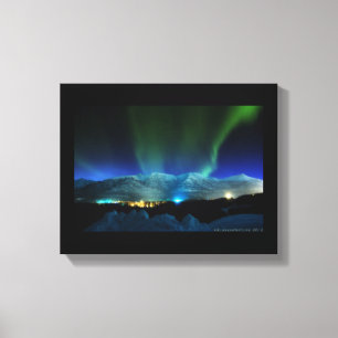 Majestic Aurora Borealis über den Bergen Leinwanddruck