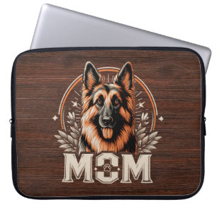 Majestic Bond: Deutsche Schäferhund-Hündin-Mutter  Laptopschutzhülle
