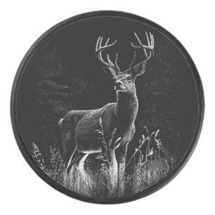 Majestic Deer in der Wildnis - Black&White Art Eishockey Puck