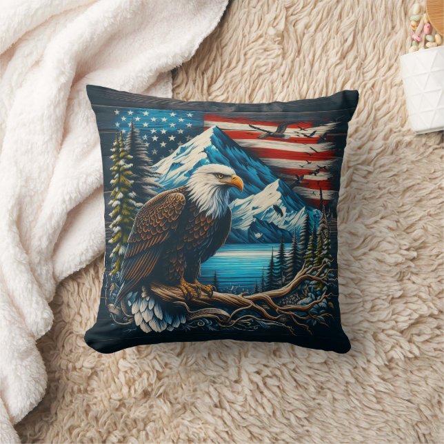 Majestic Eagle mit Bergen und Fahnen Kissen (Decke)
