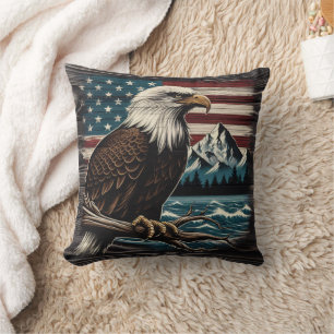 Majestic Eagle on Branch mit amerikanischem Thema Kissen