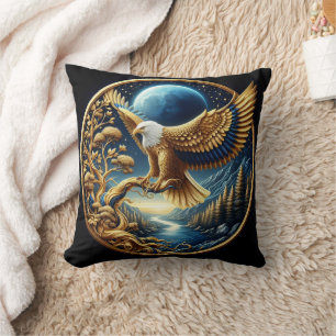 Majestic Eagle von einem Fluss aus der Serene Kissen