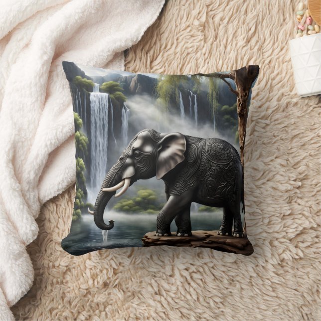 Majestic Elephant von Serene Waterfall bei Morgend Kissen (Decke)