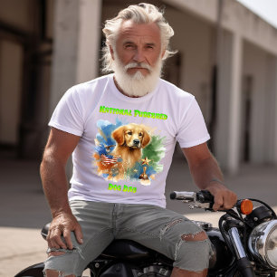 Majestic Golden Retriever mit Trophäe und Sternen T-Shirt