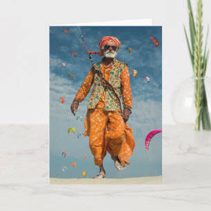 Majestic Indian Elder Kite Fliegen am Strand Karte