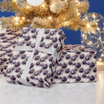 Majestic Lila: Eine Fusion des Lila Geschenkpapier<br><div class="desc">Titel: "Elegance in Every Detail: Weihnachtsgläser-Schmuckpapier" Erhöhen Sie Ihre Weihnachtsgeschenke mit unserem "Elegance in Every Detail" Weihnachtsglas-Schmuckpapier. Dieses Verpackungspapier wurde entwickelt, um die bezaubernde Schönheit zarter Glasschmuck zu erfassen und verleiht Ihren Geschenken eine Touch von Eleganz. Verziert mit aufwändigen Illustrationen von schimmernden Glasschmuckstücken in verschiedenen Formen und Farben, verkörpert unser...</div>