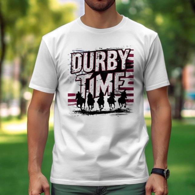 Majestic Parade: Leute, die auf Pferd zaubern T-Shirt (Von Creator hochgeladen)