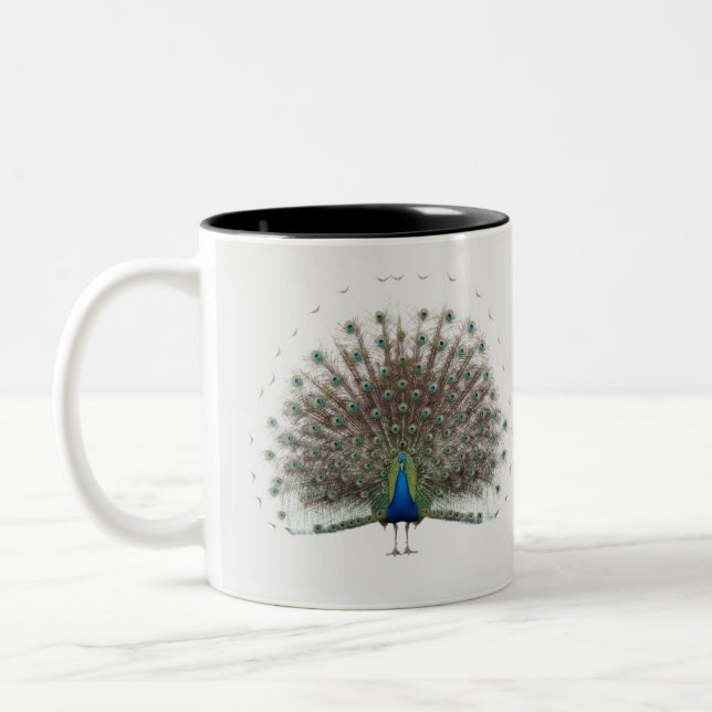 Majestic Peacock mit farbenprächtigem Schwanz Zweifarbige Tasse (Links)
