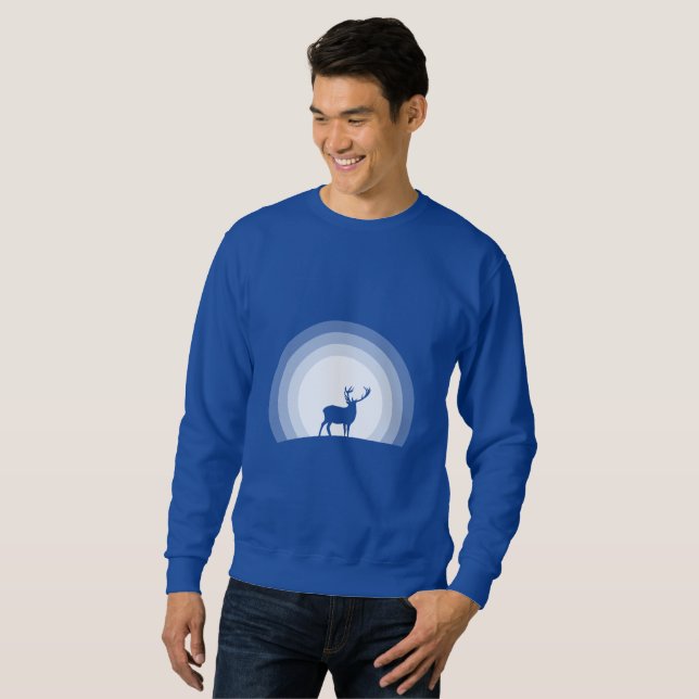 Majestic Stag Silhouette Under Lunar Light Sweatshirt (Vorne ganz)