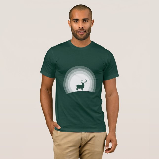 Majestic Stag Silhouette Under Lunar Light T-Shirt (Vorne ganz)