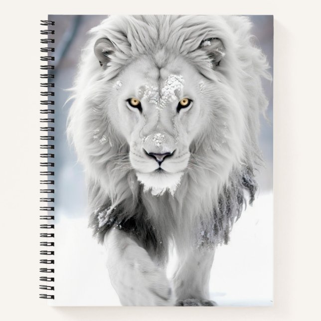 Majestic White Lion im Winter Wonderland Design Notizbuch (Vorderseite)