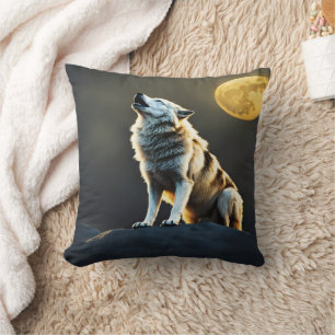 Majestic Wolf Howls unter Vollmond Kissen