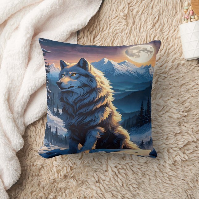 Majestic Wolf unter den Mondlichtgipfeln. Kissen (Decke)