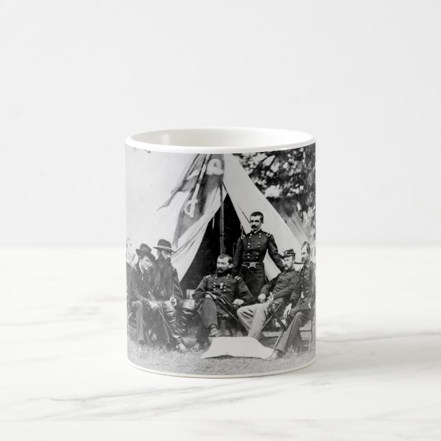 Major. Gen. Philip Sheridan und seine Generäle Kaffeetasse (Mittel)