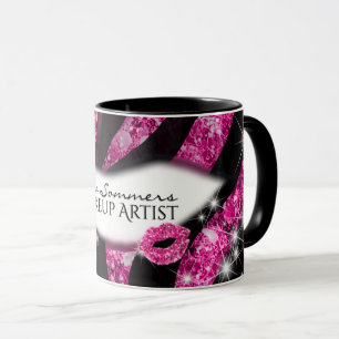 Make-upkünstler-bezaubernder rosa tasse