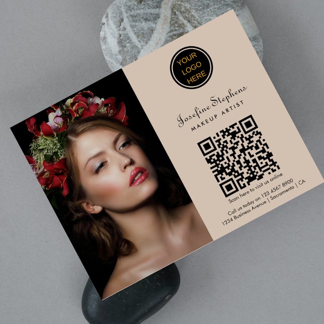 Makeup Artist Beauty Salon Business Logo QR Code Flyer (Von Creator hochgeladen)