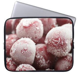 Makro gefrorene Beeren, Nahtextur. Laptopschutzhülle