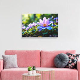 Makro Lila Waldwildblumen mit Tau Leinwanddruck