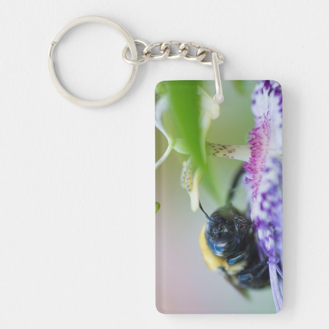 Makroaufnahme der Hummel Schlüsselanhänger (Vorderseite)