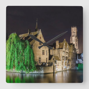 Malerei der Brügger Altstadt und des Belfry-Turms Quadratische Wanduhr