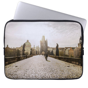 Malerei der Karlsbrücke in Prag bei Sonnenaufgang Laptopschutzhülle