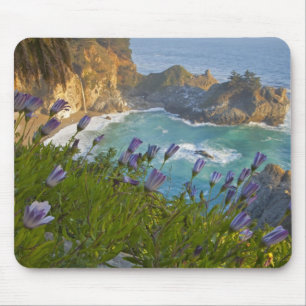 Malerische McWay Falls stürzt auf den Strand und Mousepad
