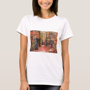 Malerische Waldspazierweg Wasserfarbengeschenke T-Shirt