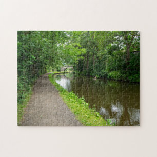Malerischer Rochdale-Kanalweg in Luddendenfoot
