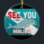 Malibu Dolphin - Retro Vintage Travel Keramik Ornament<br><div class="desc">Sehen Sie in Malibu Kalifornien Retro Delphin Reise-Design. Charmanter türkisfarbener Vintager Stil mit einem fröhlichen Schwimmdolphin.</div>
