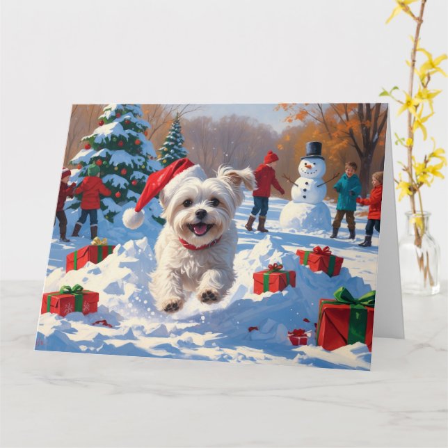 Malteser Hund läuft im Schnee mit Weihnachtshut Karte (Gelbe Blume)