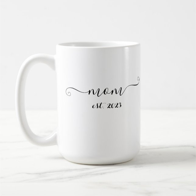 Mama. 2023 Elegantes Geschenk für die künftige Mam Kaffeetasse (Links)