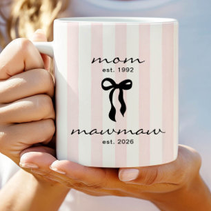 Mama an Oma Est Tasse mit Schleife