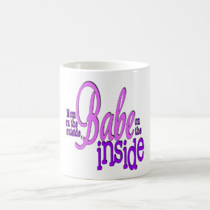 Mama auf der Außenseite - klassische weiße Tasse