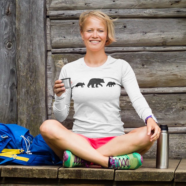 Mama Black Bear mit Cubs Silhouetten T-Shirt (Von Creator hochgeladen)