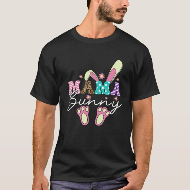Mama Bunny Leopard Pregnancy Mommy Groovy Flowers  T-Shirt (Vorderseite)