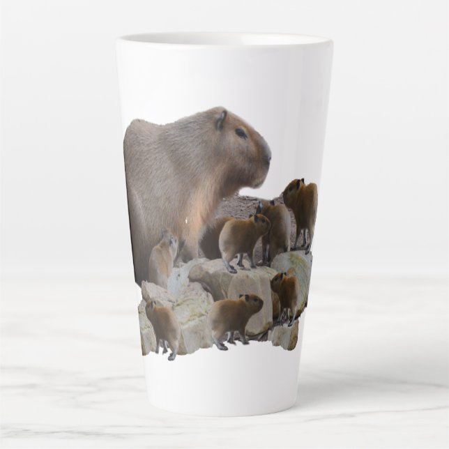 Mama Capybara mit Babys, Latte Tasse (Vorderseite)