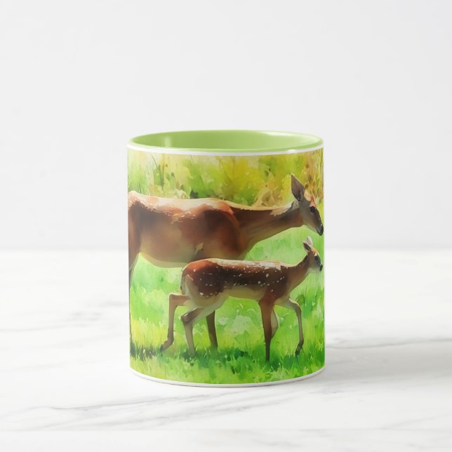 Mama Doe und Baby Fawn Nature Art Tasse (Zentrum)