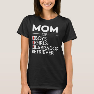 Mama eines Jungen und eines Labrador Retriever T-Shirt