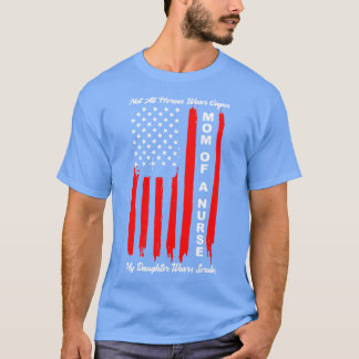Mama eines Krankenpflegers 1 T-Shirt