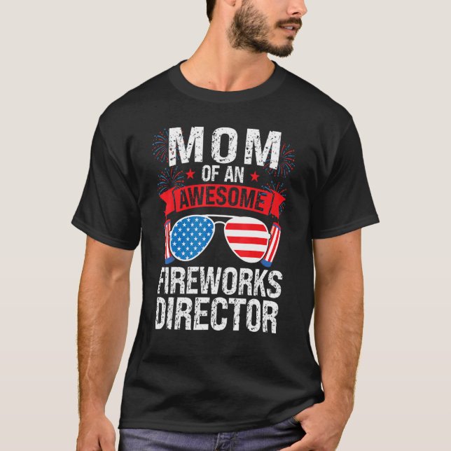 Mama eines Phantastischen Feuerwerksdirektors in d T-Shirt (Vorderseite)