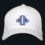 Mama Einfache moderne Typografie Bestickte Baseballkappe<br><div class="desc">Mama Simple Modern Typografy Custom Sticked Baseball Cap bietet die einfache moderne Sticktext "Mama". Perfekt als Geschenk für Mutter zum Muttertag,  Weihnachten,  Geburtstag und mehr. Erstellt von Evco Studio www.zazzle.com/store/evcostudio</div>