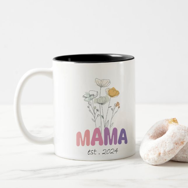 Mama Est 2024 Mothers Day Zweifarbige Tasse (Mit Donut)
