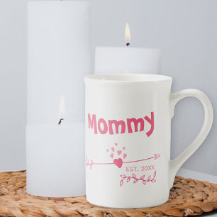 Mama Est 20xx - Herzen und Pfeile in Zweifarbig Ro Prozellantasse