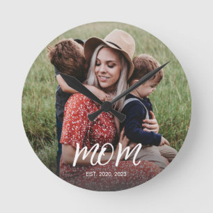 Mama etablierte modernes White Script Foto Runde Wanduhr