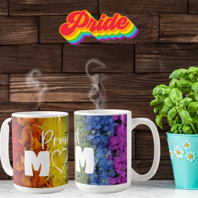 Mama Gay Pride Rainbow Floral Flag Tasse (Von Creator hochgeladen)