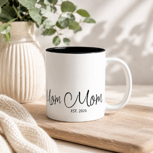 Mama gründete schwarzes Schriftzug Custom Jahr Zweifarbige Tasse