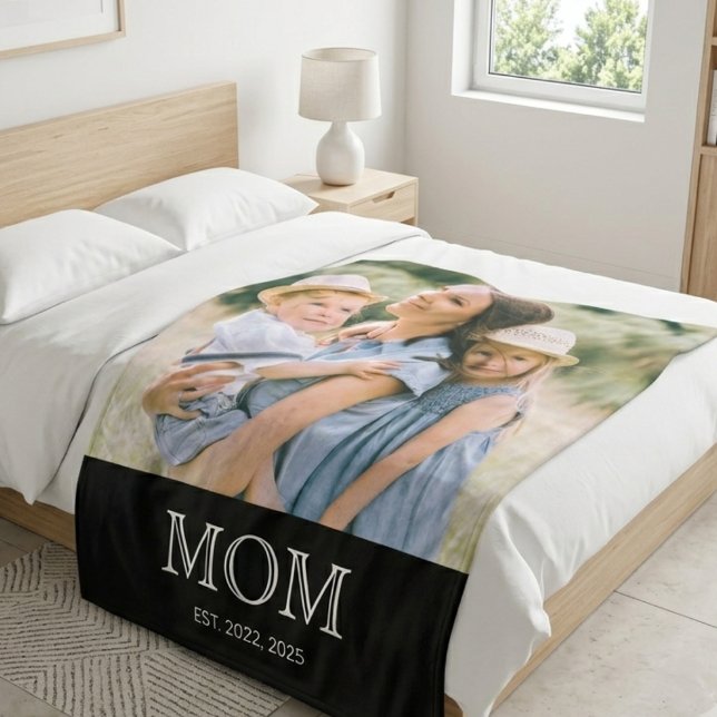 Mama hat Foto Schwarz eingerichtet Fleecedecke (Von Creator hochgeladen)