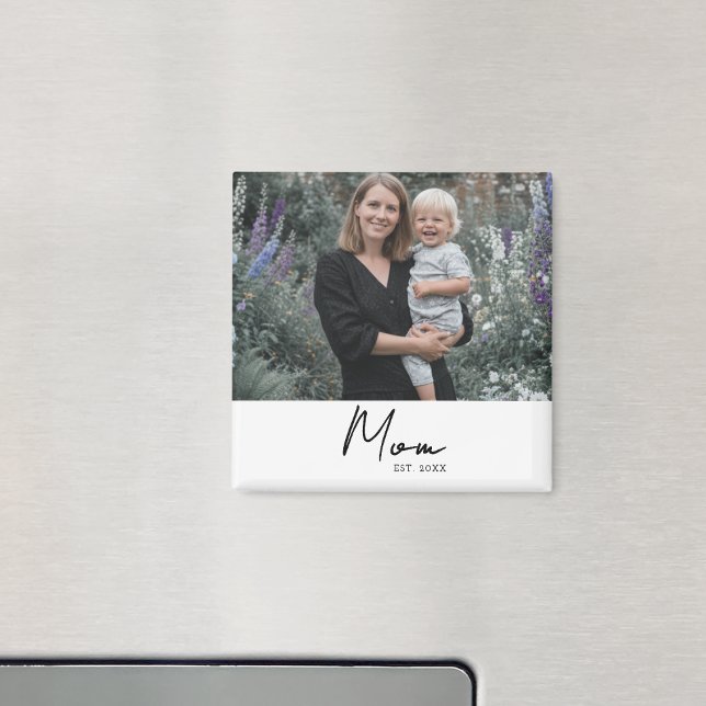 Mama hat Geschenk zum Foto eingerichtet Magnet (Von Creator hochgeladen)